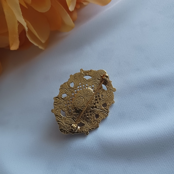 Golden Turquoise Brooch with Pearls - Picture 8 of 12